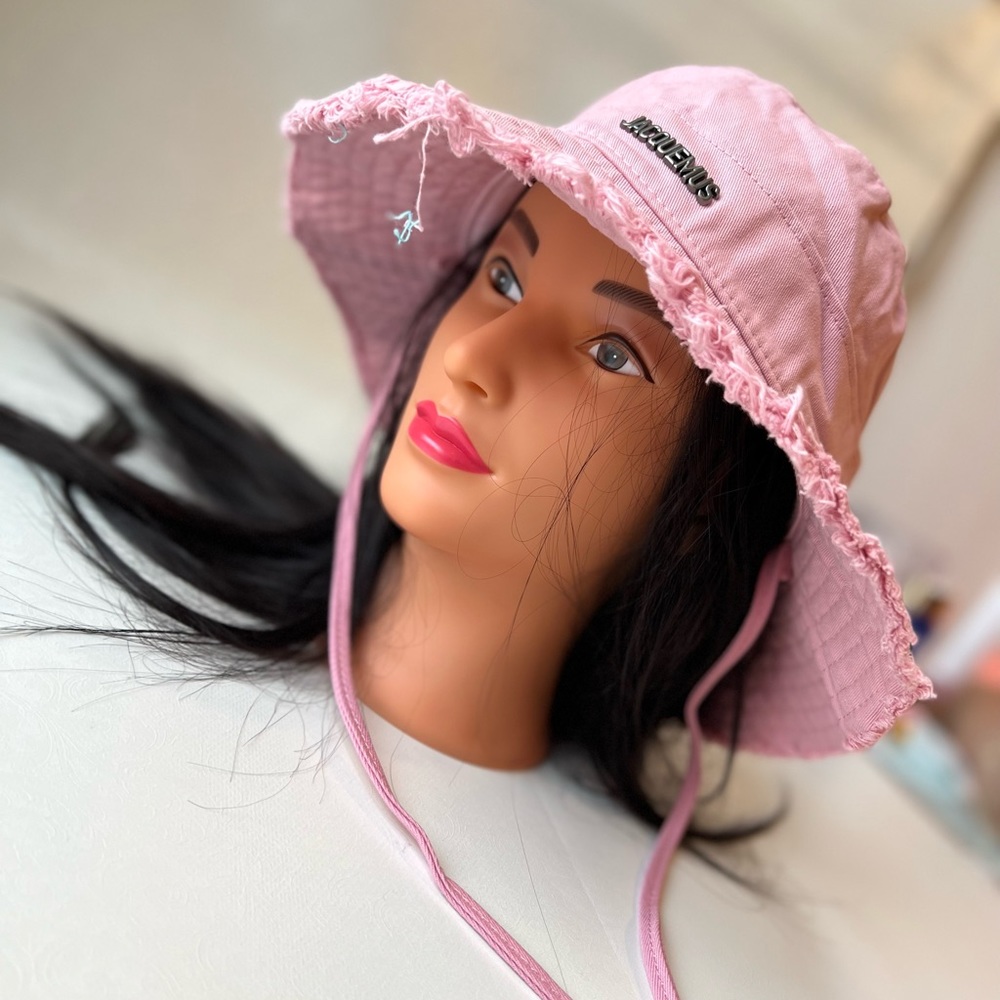 JACQUEMUS HAT - Picture 2 of 6
